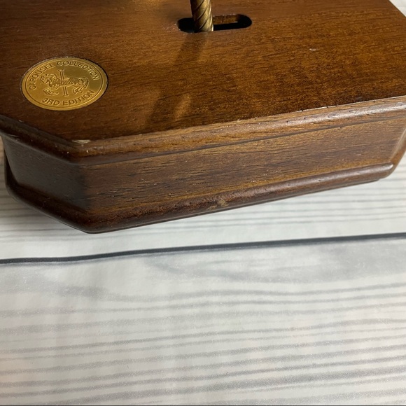 Carousel Collection Musical Horse- 3rd Edition - Picture 7 of 11